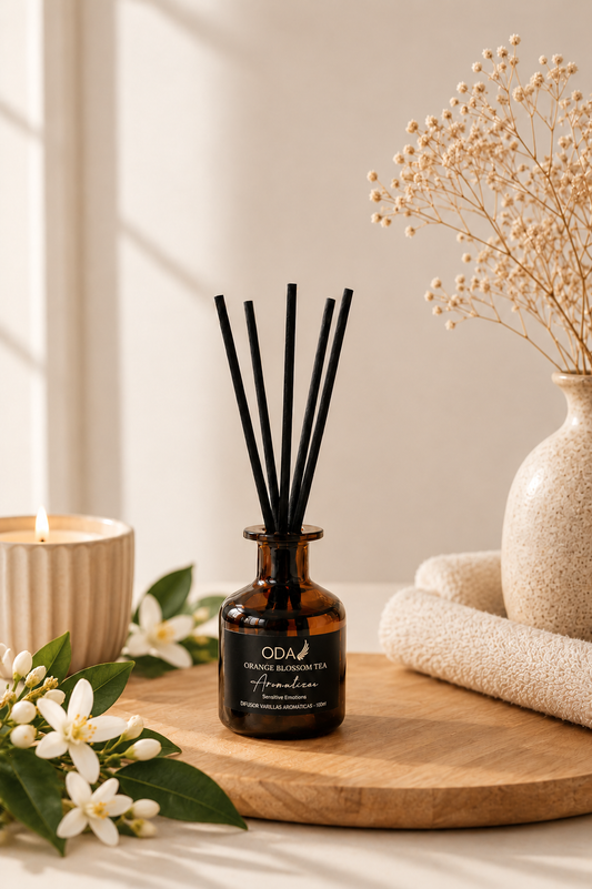 Difusor Varitas Aromáticas Orange Blossom Tea ODA en envase ámbar